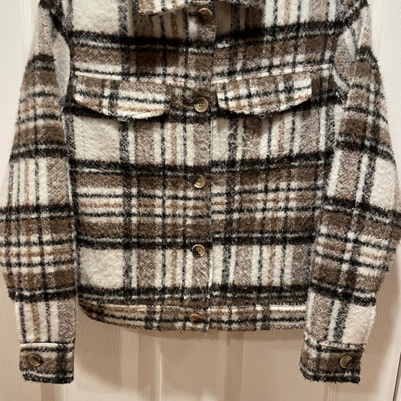Cropped black, white and brown plaid Jacket - Picture 2 of 4